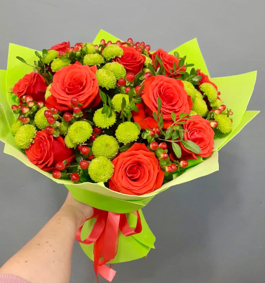 Букет цветов из: Хризантемы и Розы в город Кимры