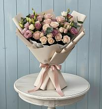 Букет цветов из:  Розы и Лизиантусы в город Кимры