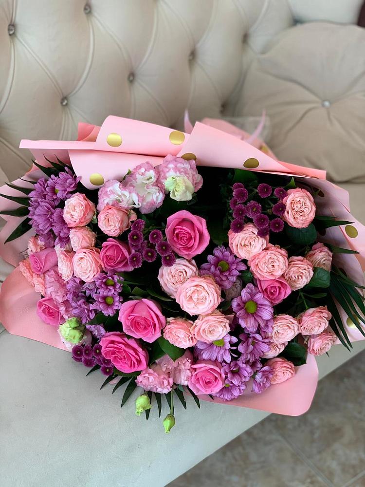 Букет цветов из: Хризантемы, Розы и Лизиантусы в город Кимры