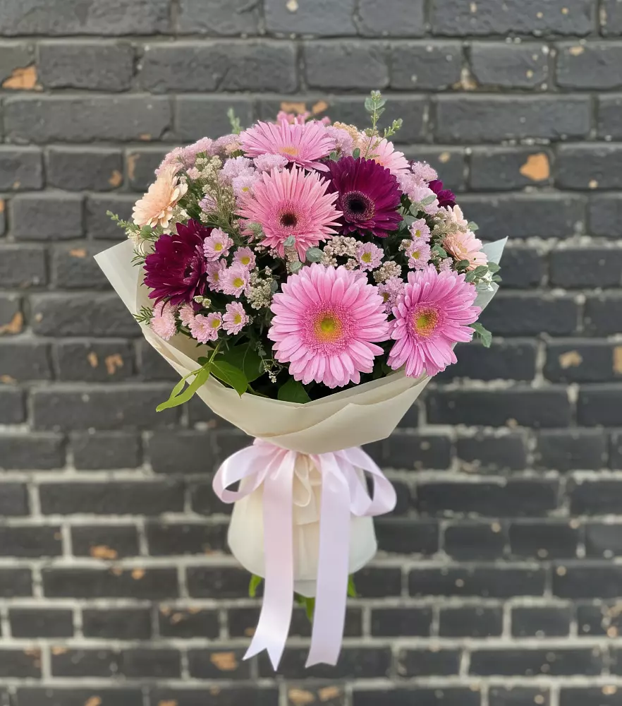 Букет цветов из: Герберы и Хризантемы в город Кимры