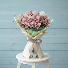 Букет цветов из:  Орхидеи и Розы в город Кимры