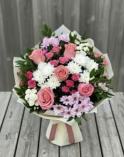 Букет цветов из:  Альстромерии, Гвоздики, Розы и Хризантемы в город Кимры