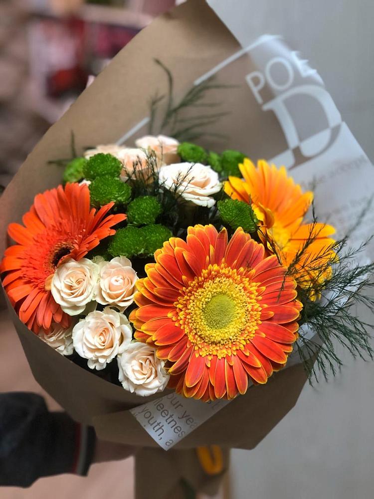 Букет цветов из: Герберы, Хризантемы и Розы в город Кимры