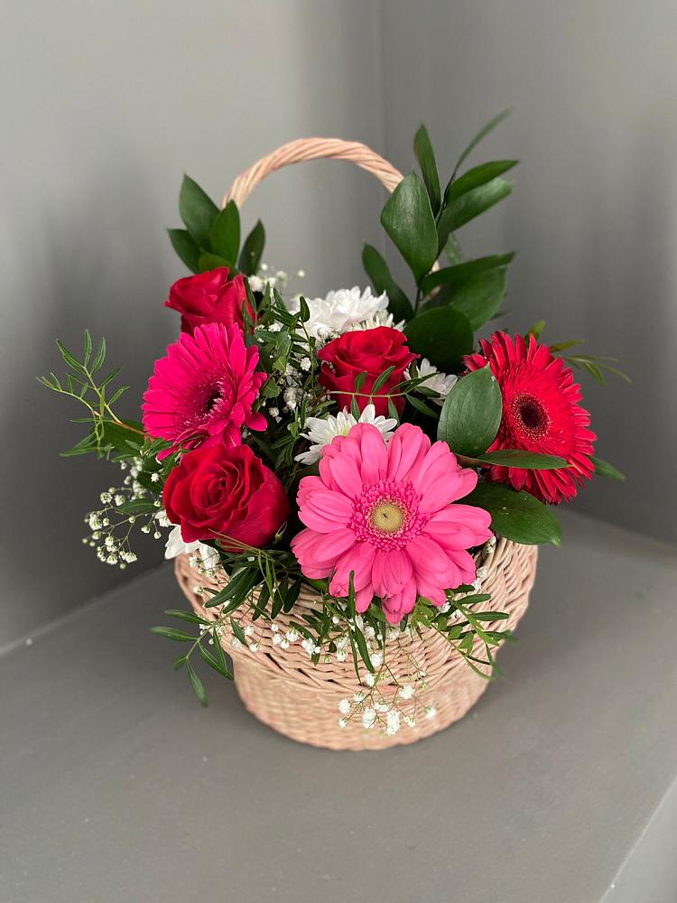 Цветочная композиция из Розы, Хризантемы и Герберы в корзине в город Кимры