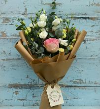 Букет цветов из:  Розы и Лизиантусы в город Кимры